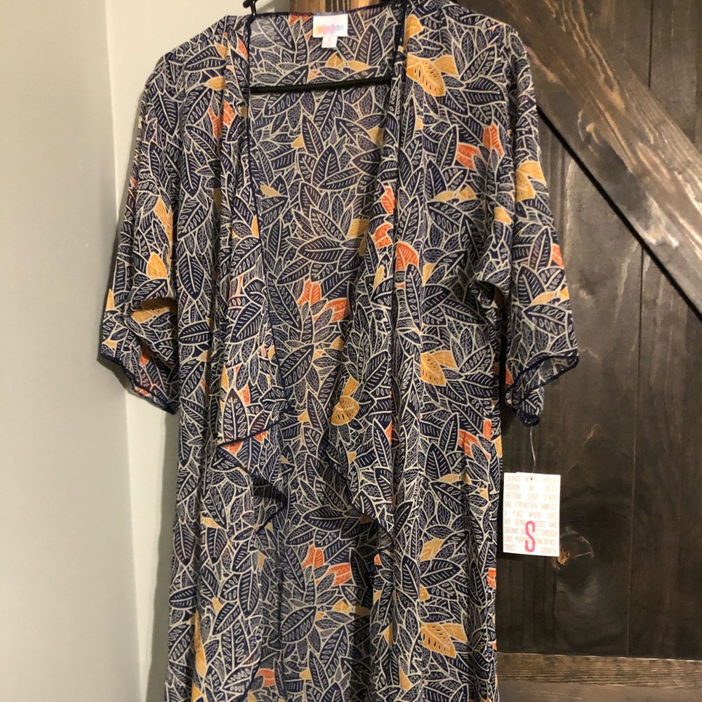 Beautiful sheer material Shirley